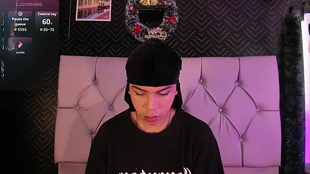 Snapshot of Prince_Apolo chatting on December 2025 08:58:01 PM Prince Apolo online show from December 2025 08:58:01 PM