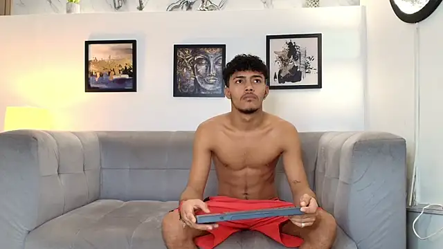 Snapshot of COUPLES_BOYS chatting on February 2026 01:15:02 AM COUPLES BOYS online show from February 2026 01:15:02 AM