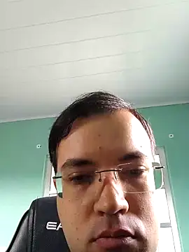 Snapshot of Silvakkfitk chatting on February 2026 11:02:01 AM Silvakkfitk online show from February 2026 11:02:01 AM