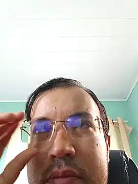 Snapshot of Silvakkfitk chatting on March 2026 10:53:03 AM Silvakkfitk online show from March 2026 10:53:03 AM