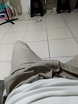 Snapshot of cristian112090 chatting on September 2025 03:33:02 AM cristian112090 online show from September 2025 03:33:02 AM