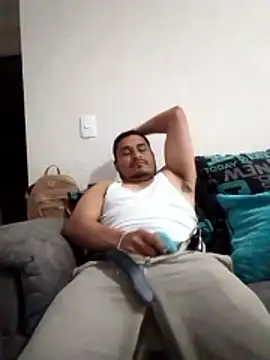 Snapshot of cristian112090 chatting on February 2026 11:53:01 PM cristian112090 online show from February 2026 11:53:01 PM