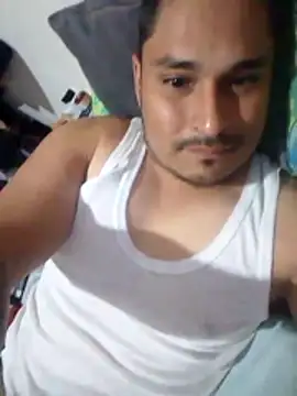 Snapshot of cristian112090 chatting on February 2026 04:54:01 PM cristian112090 online show from February 2026 04:54:01 PM