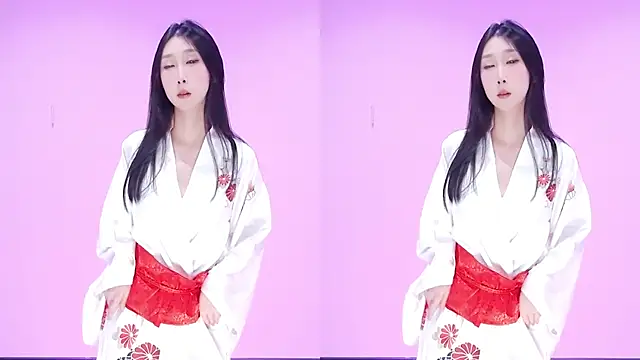 Snapshot of Miss-Girl chatting on January 2026 05:27:02 PM Miss-Girl online show from January 2026 05:27:02 PM