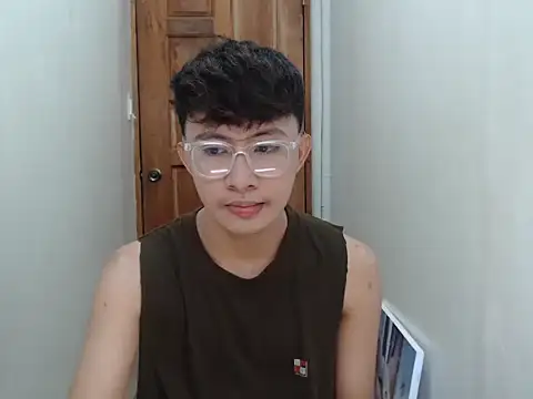 Snapshot of asiantwink0000 chatting on December 2025 05:25:01 AM asiantwink0000 online show from December 2025 05:25:01 AM