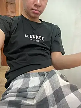 Snapshot of asiantwink0000 chatting on January 2026 07:21:01 AM asiantwink0000 online show from January 2026 07:21:01 AM