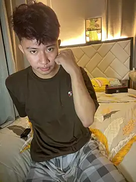 Snapshot of asiantwink0000 chatting on January 2026 09:37:02 AM asiantwink0000 online show from January 2026 09:37:02 AM