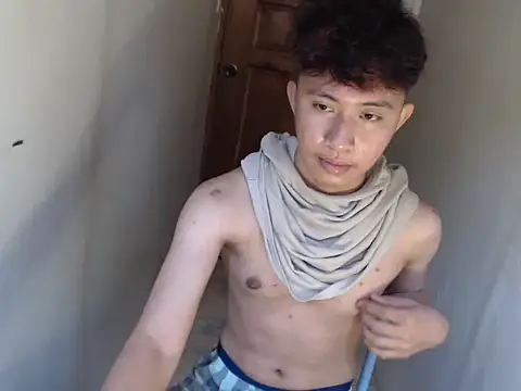 Snapshot of asiantwink0000 chatting on January 2026 03:54:01 AM asiantwink0000 online show from January 2026 03:54:01 AM