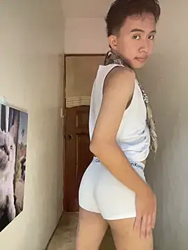 Snapshot of asiantwink0000 chatting on February 2026 06:11:02 AM asiantwink0000 online show from February 2026 06:11:02 AM