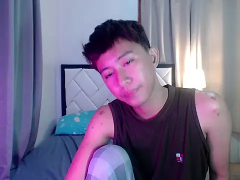 Snapshot of asiantwink0000 chatting on February 2026 02:02:01 PM asiantwink0000 online show from February 2026 02:02:01 PM