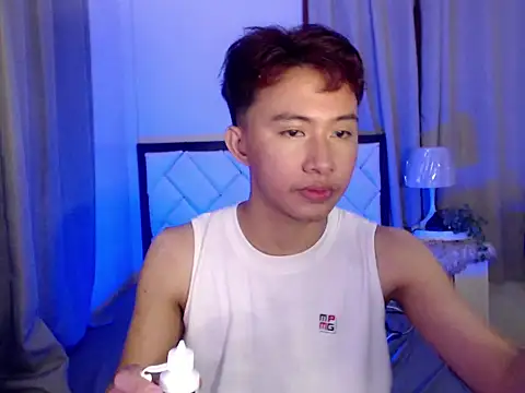 Snapshot of asiantwink0000 chatting on February 2026 08:40:02 PM asiantwink0000 online show from February 2026 08:40:02 PM