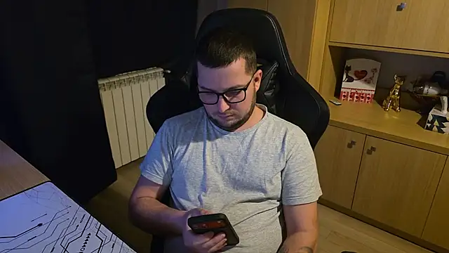 Snapshot of kevinnlovelly chatting on February 2026 02:16:01 AM kevinnlovelly online show from February 2026 02:16:01 AM