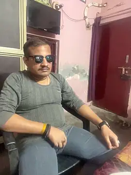 Saxymood1111 online show from November 2025 07:22:02 AM