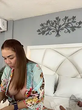 AnnaJaimes online show from May 2026 12:28:02 AM
