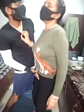 Snapshot of hotty_ragini chatting on December 2025 04:40:01 AM hotty ragini online show from December 2025 04:40:01 AM