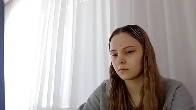 Snapshot of CrackShirker chatting on February 2026 07:18:02 AM CrackShirker online show from February 2026 07:18:02 AM