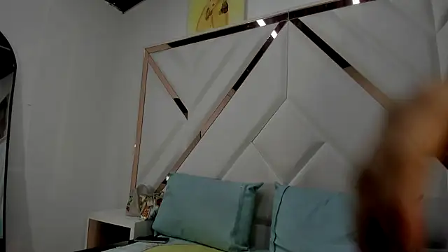 Valeria gil  online show from May 2026 03:35:01 AM