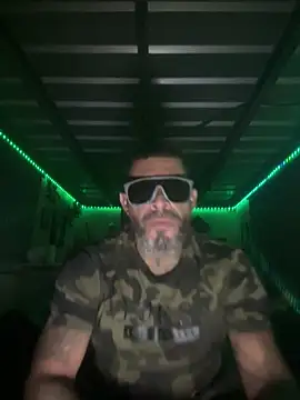 PabloGuzman11 online show from April 2026 04:23:02 AM