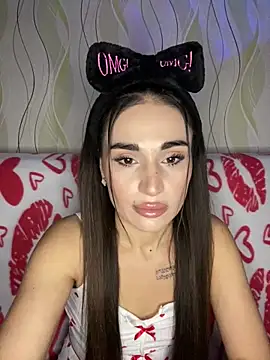 Snapshot of MonikaSi chatting on February 2026 05:54:01 PM MonikaSi online show from February 2026 05:54:01 PM