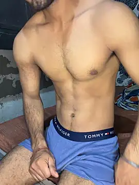 Snapshot of Fitboy07 chatting on June 2026 11:27:02 PM Fitboy07 online show from June 2026 11:27:02 PM