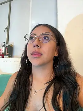 Snapshot of Dafne_se chatting on February 2026 12:07:01 AM Dafne se online show from February 2026 12:07:01 AM