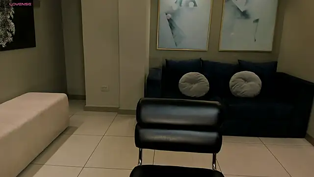 Snapshot of RossiRivers chatting on January 2026 12:07:02 PM RossiRivers online show from January 2026 12:07:02 PM