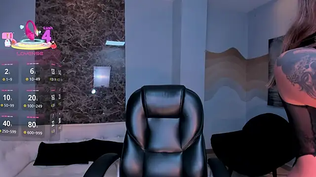 Snapshot of AmbarOwens chatting on December 2025 05:03:02 AM AmbarOwens online show from December 2025 05:03:02 AM