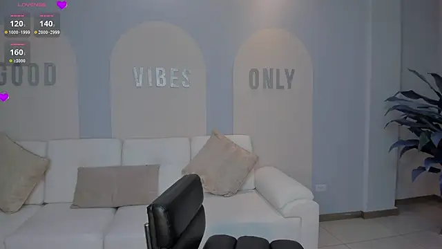 Snapshot of AmbarOwens chatting on February 2026 06:26:01 AM AmbarOwens online show from February 2026 06:26:01 AM