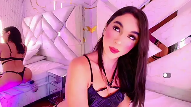 Isa Villaa online show from April 2026 03:09:02 AM