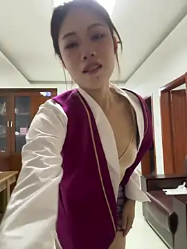 Snapshot of youyou-baby999 chatting on April 2026 11:18:02 AM youyou-baby999 online show from April 2026 11:18:02 AM