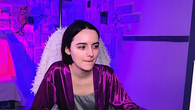 KateWillows online show from February 2026 03:44:02 AM