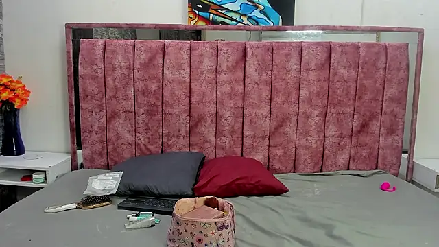 Snapshot of lucy_78_sweet chatting on March 2026 11:50:02 AM lucy 78 sweet online show from March 2026 11:50:02 AM