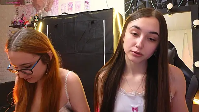 Snapshot of sunny_luna chatting on February 2026 01:30:02 PM sunny luna online show from February 2026 01:30:02 PM