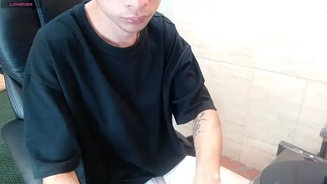 Snapshot of LucassSmith11 chatting on January 2026 11:59:02 AM LucassSmith11 online show from January 2026 11:59:02 AM