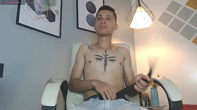 Snapshot of LucassSmith11 chatting on February 2026 05:51:02 PM LucassSmith11 online show from February 2026 05:51:02 PM