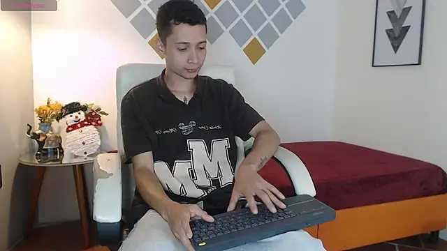 Snapshot of LucassSmith11 chatting on February 2026 03:02:01 PM LucassSmith11 online show from February 2026 03:02:01 PM