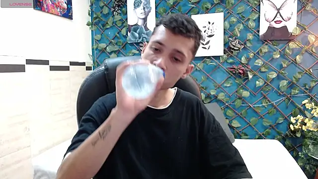 LucassSmith11 online show from May 2026 08:16:02 PM