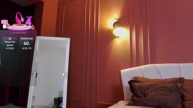 Snapshot of OliviaMazee chatting on January 2026 06:53:01 PM OliviaMazee online show from January 2026 06:53:01 PM