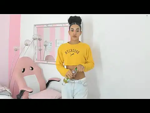 Amaia Monroe online show from January 2026 10:06:02 AM