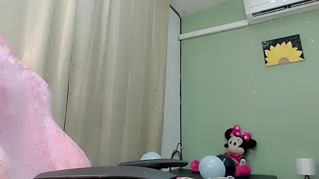 Snapshot of Mishell_hot_ chatting on January 2026 08:14:02 PM Mishell hot online show from January 2026 08:14:02 PM