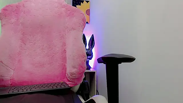 Snapshot of Mishell_hot_ chatting on February 2026 07:45:02 PM Mishell hot online show from February 2026 07:45:02 PM