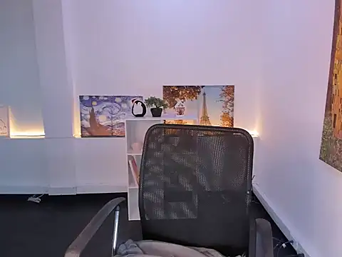 Snapshot of SwettieSammy chatting on December 2025 12:11:02 PM SwettieSammy online show from December 2025 12:11:02 PM