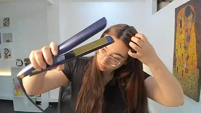 Snapshot of SwettieSammy chatting on January 2026 12:10:01 PM SwettieSammy online show from January 2026 12:10:01 PM