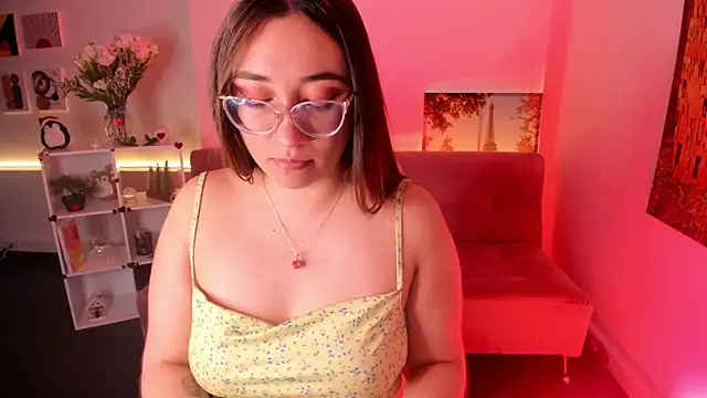 Snapshot of SwettieSammy chatting on February 2026 12:26:01 PM SwettieSammy online show from February 2026 12:26:01 PM