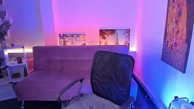 SwettieSammy online show from April 2026 12:21:02 PM