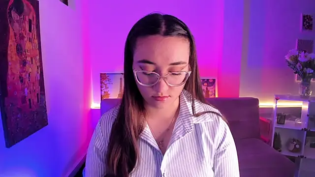 SwettieSammy online show from May 2026 12:44:02 PM