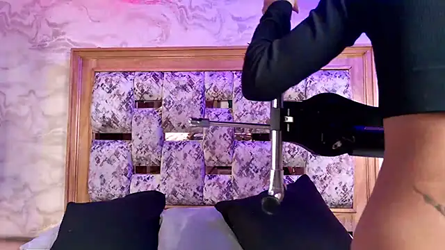 Snapshot of emily_dempsey chatting on February 2026 07:12:01 PM emily dempsey online show from February 2026 07:12:01 PM