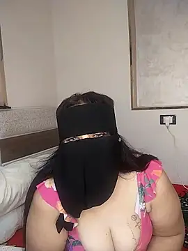 lolotheone online show from February 2026 11:20:01 PM