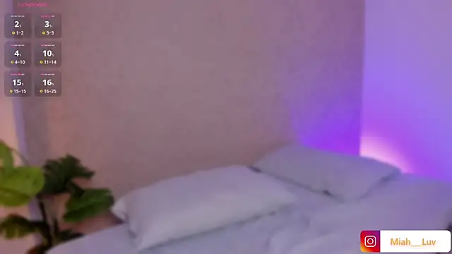 Snapshot of miah_luv chatting on February 2026 08:05:01 PM miah luv online show from February 2026 08:05:01 PM