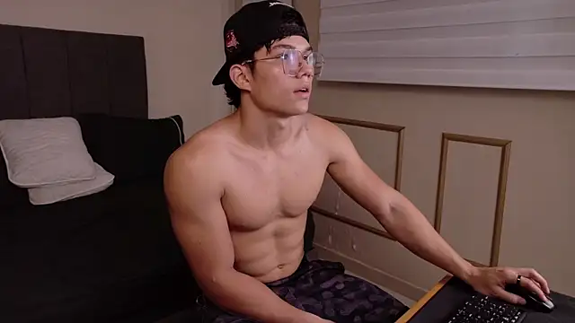 Snapshot of Thony_Big chatting on January 2026 07:15:02 PM Thony Big online show from January 2026 07:15:02 PM